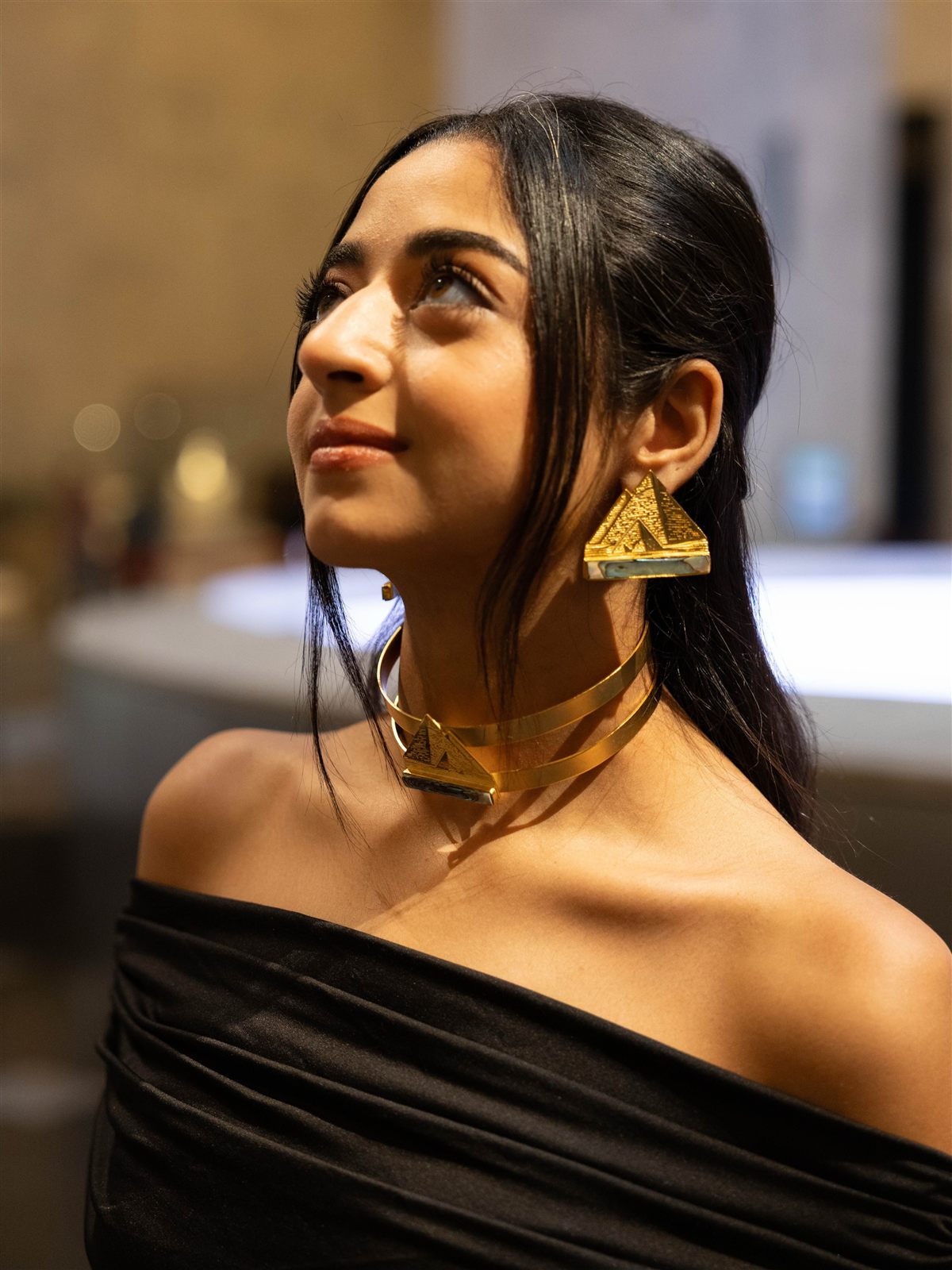 Gold pyramid choker and pyramid earrings