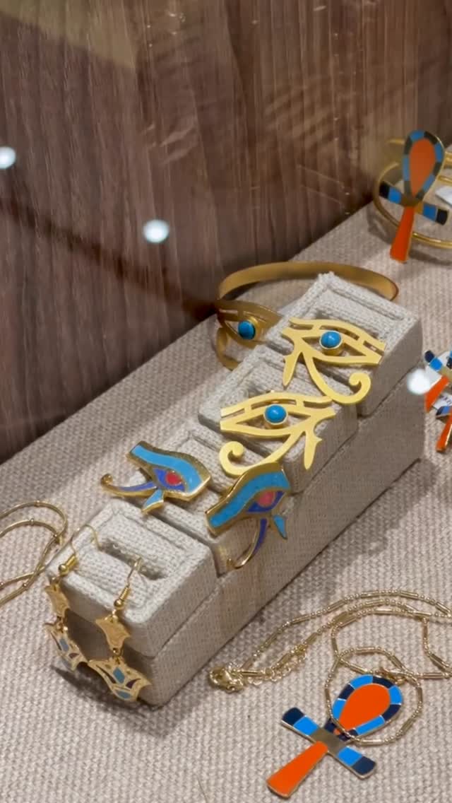 Eye of Horus rings in gold and enamel on the GMJ Originals display